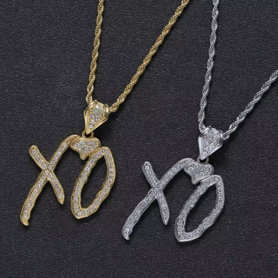 XO Pendant + Free Chain