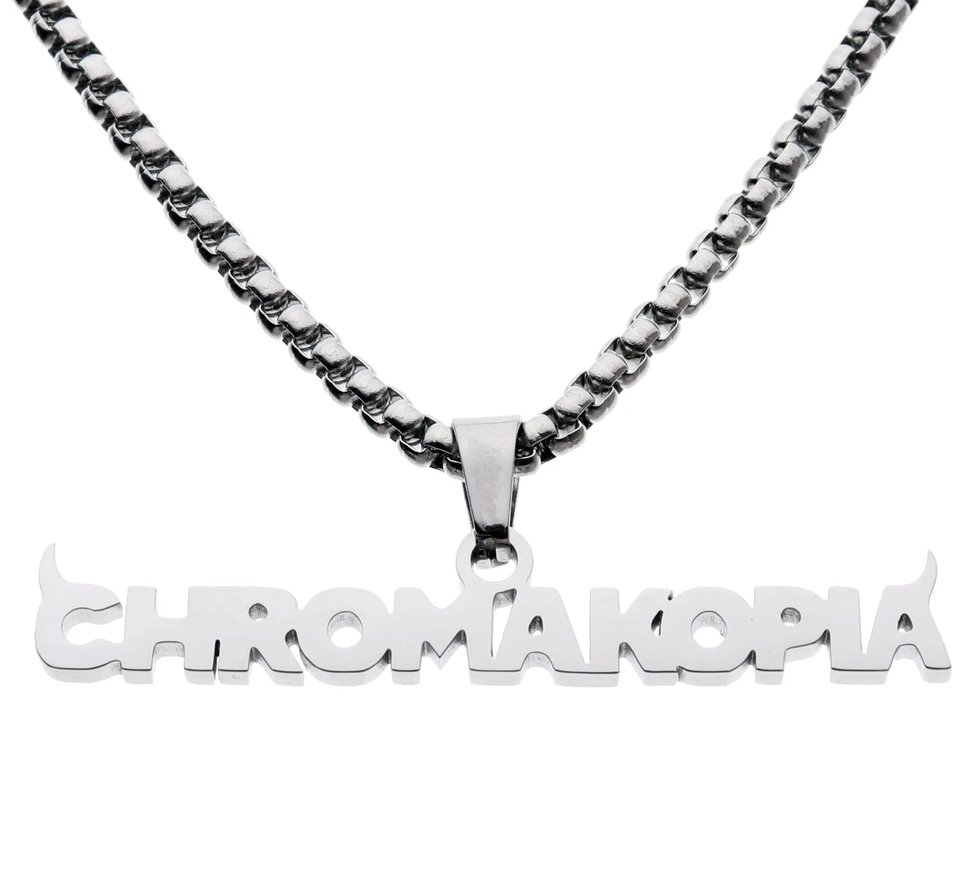Tyler Pendant + Free Chain